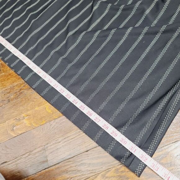 Vintage 60s 70s Dark Boho Black White Polka Dot Mumu House Dress - Picture 14 of 15